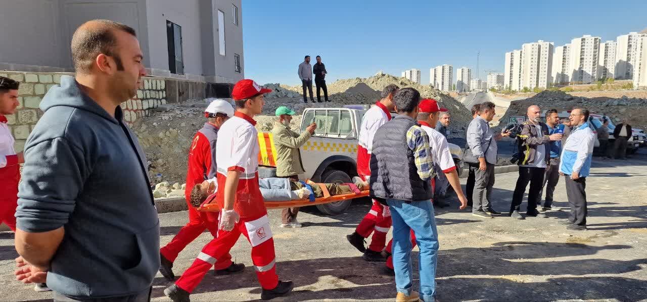 مانور «لحظه صفر» با طرح زلزله ۶ ریشتری در پردیس برگزار شد