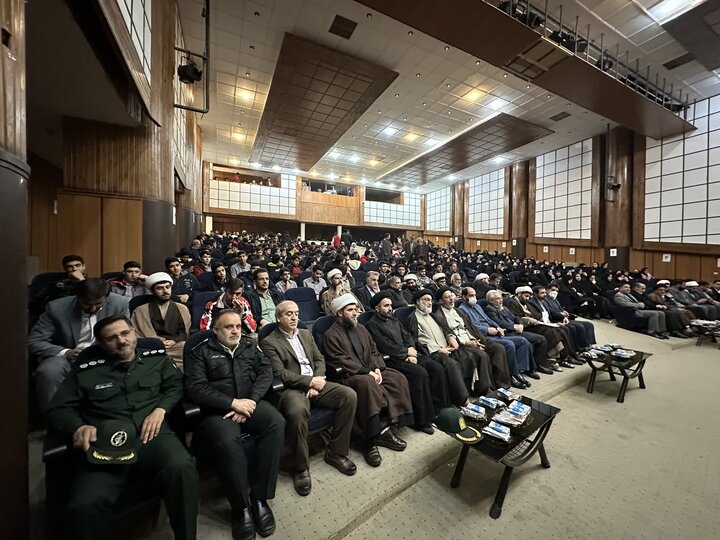 سی امین اجلاس شهرستانی نماز شهرستان تویسرکان با حضور فرماندار