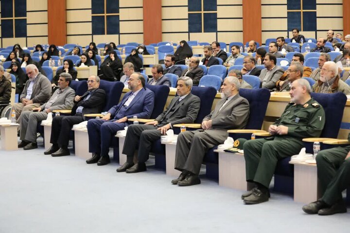 همایش «حقوق شهروندی و ایثار» استان با حضور استاندار همدان