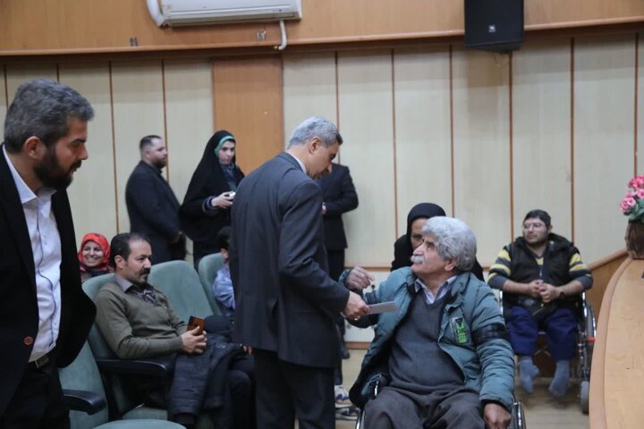 حضور استاندار همدان در جشن ۱۴ سالگی مؤسسه‌ی خیریه «یاران نگار» و ویژه برنامه شب یلدا