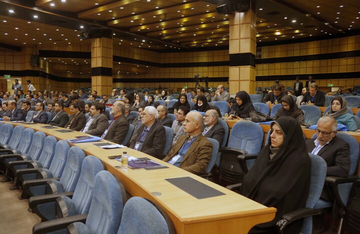 اولین همایش ملی گفتگو نخبگان با حضور وزیر کشور