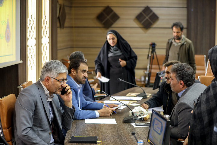 ملاقات عمومی با حضور استاندار چهارمحال و بختیاری برگزار شد