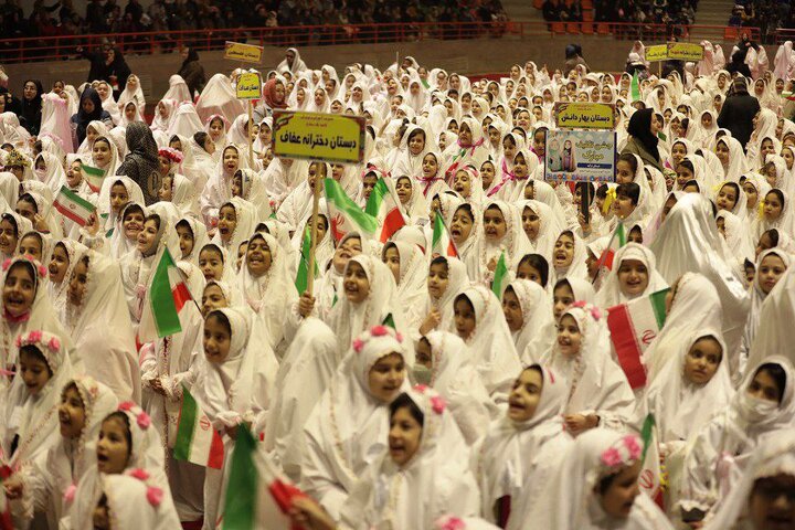 جشن تکلیف «فرشته‌های کُرد ایرانی» با حضور استاندار کردستان