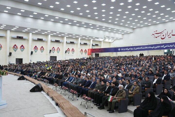 گزارش تصویری سفر دکتر شاهچراغی رئیس ستاد انتخابات کشور به استان لرستاندیدار با نماینده ولی فقیه در لرستان و حضور در جلسه ستاد انتخابات لرستان و همایش بزرگ اقشار سفیران مشارکت حداکثری