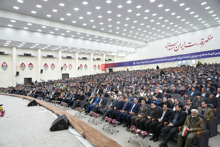 گزارش تصویری سفر دکتر شاهچراغی رئیس ستاد انتخابات کشور به استان لرستاندیدار با نماینده ولی فقیه در لرستان و حضور در جلسه ستاد انتخابات لرستان و همایش بزرگ اقشار سفیران مشارکت حداکثری