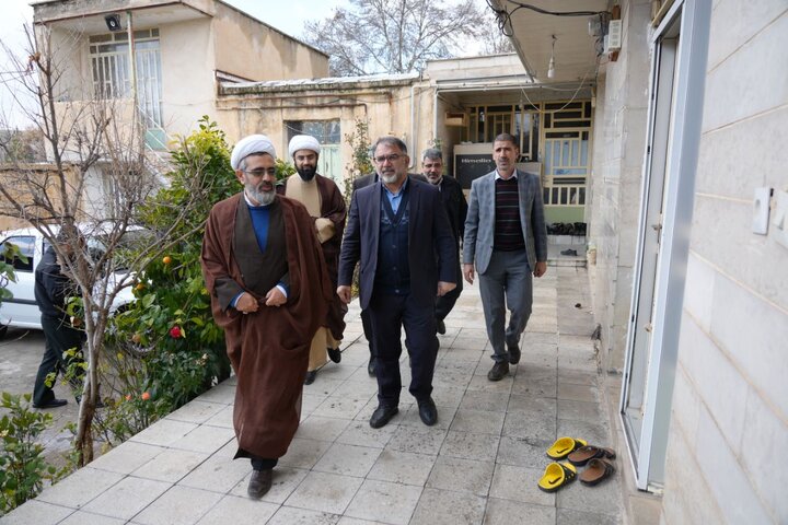 گزارش تصویری حضور استاندار لرستان در شهرستان چگنی در سومین روز از دهه مبارک فجر؛