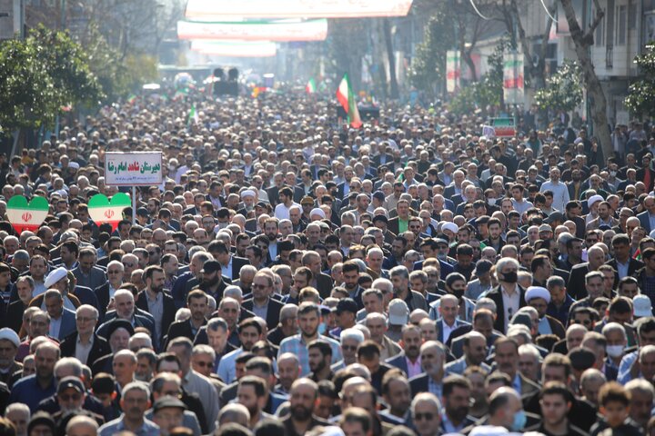 حضور استاندار گیلان در راهپیمایی 22 بهمن رشت