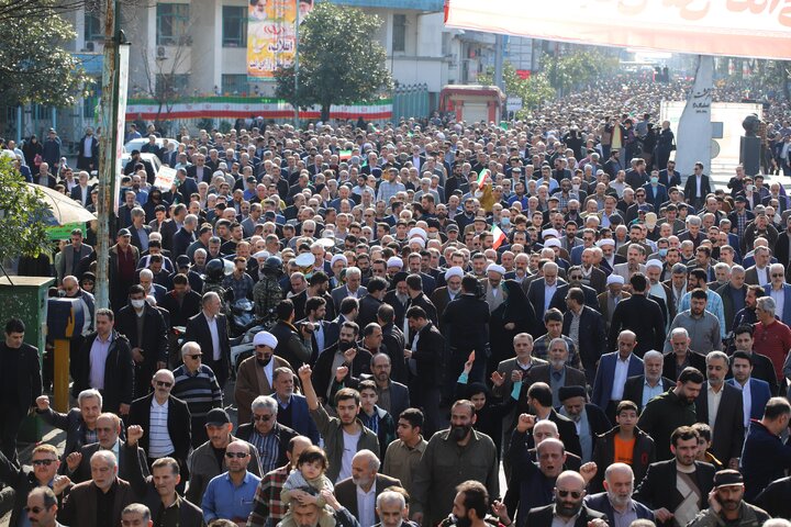 حضور استاندار گیلان در راهپیمایی 22 بهمن رشت