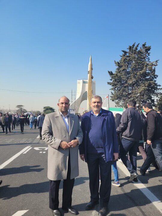 حضور گسترده در راهپیمایی ۲۲بهمن نشان دهنده حضور پرشور در انتخابات است