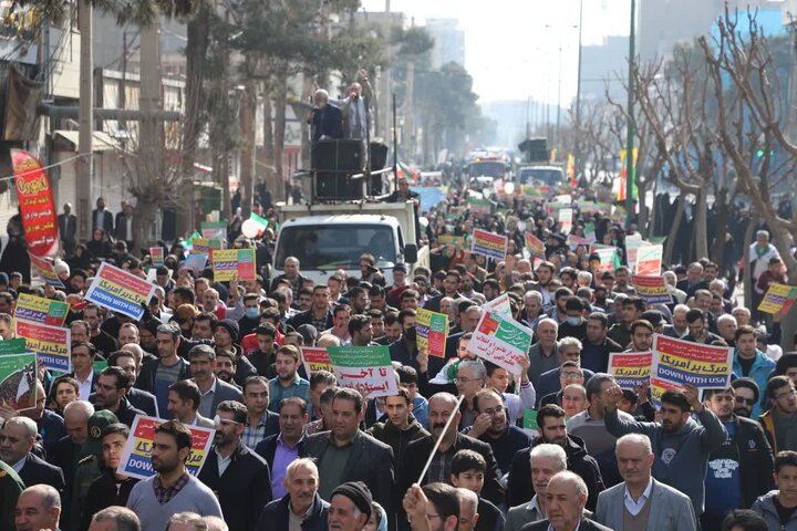 حضور گسترده در راهپیمایی ۲۲بهمن نشان دهنده حضور پرشور در انتخابات است