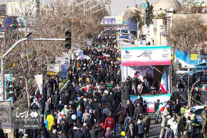 حضور گسترده در راهپیمایی ۲۲بهمن نشان دهنده حضور پرشور در انتخابات است