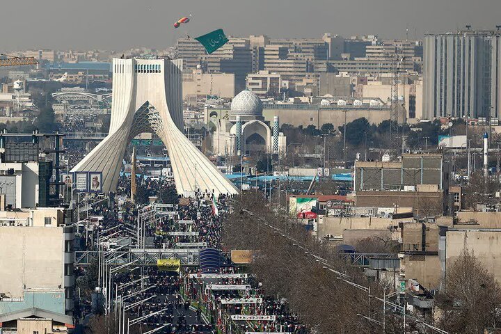 حضور گسترده در راهپیمایی ۲۲بهمن نشان دهنده حضور پرشور در انتخابات است