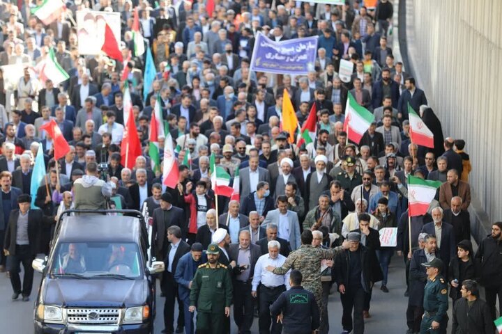 راهپیمایی باشکوه ۲۲ بهمن در استان ایلام