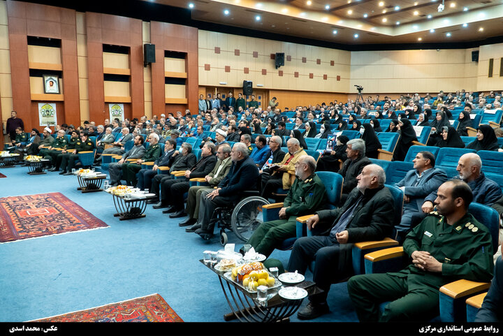 بزرگداشت شهدای گروه مهندسی و پدافندر غیرعامل ۴۲ قدر