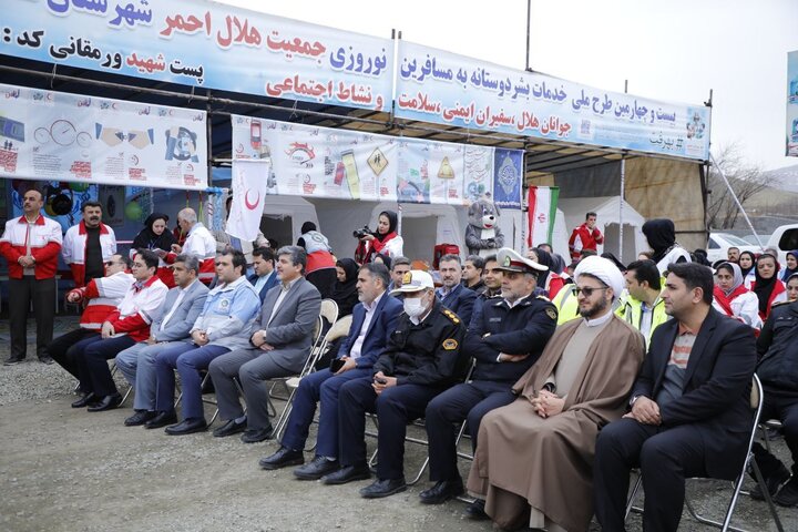 بازدید دکتر اسماعیل زارعی‌کوشا، استاندار کردستان از پایگاه هلال احمر بین جاده‌ای پلیس راه سنندج-همدان