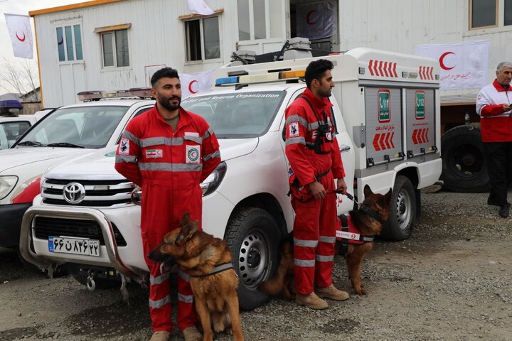 بازدید دکتر اسماعیل زارعی‌کوشا، استاندار کردستان از پایگاه هلال احمر بین جاده‌ای پلیس راه سنندج-همدان