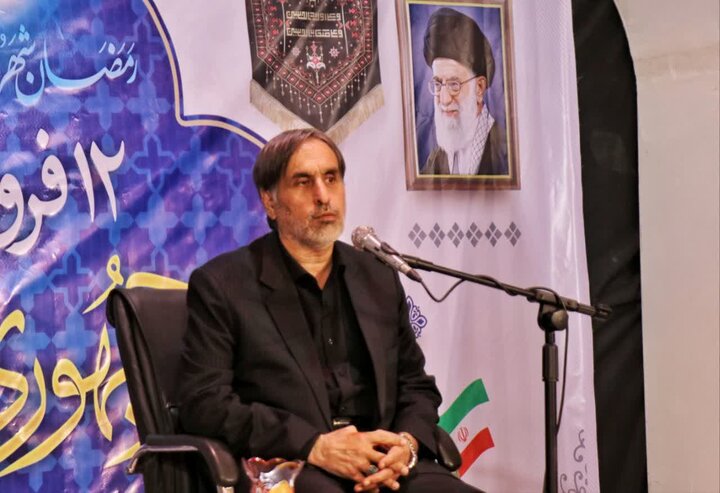 جمهوری اسلامی نتیجه انقلابی بود که ارزشها را دگرگون کرد
