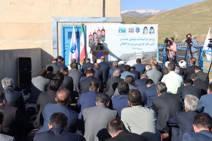 اقامه نماز شُکر در سد اکباتان همدان