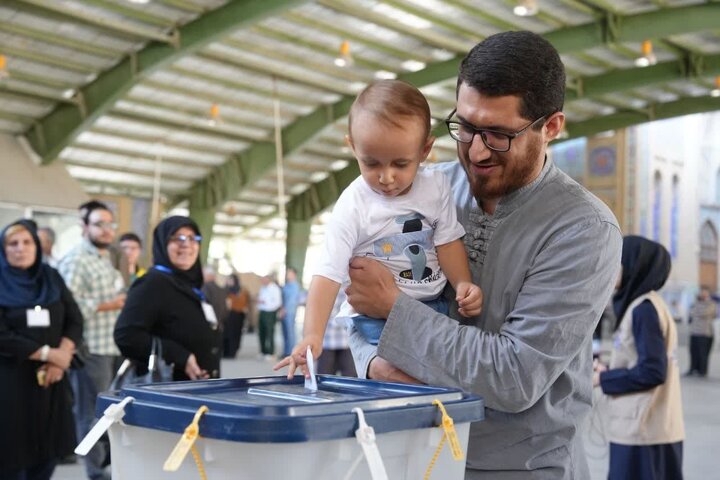 گزارش تصویری  حضور مردم کرمانشاه در انتخابات چهاردهمین دوره ریاست جمهوری