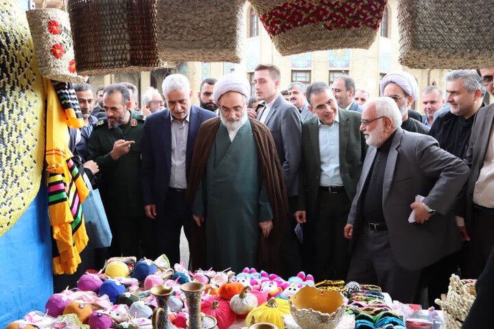 حضور استاندار گیلان در مراسم سالگرد شهادت شهیدان رجایی و باهنر در رشت