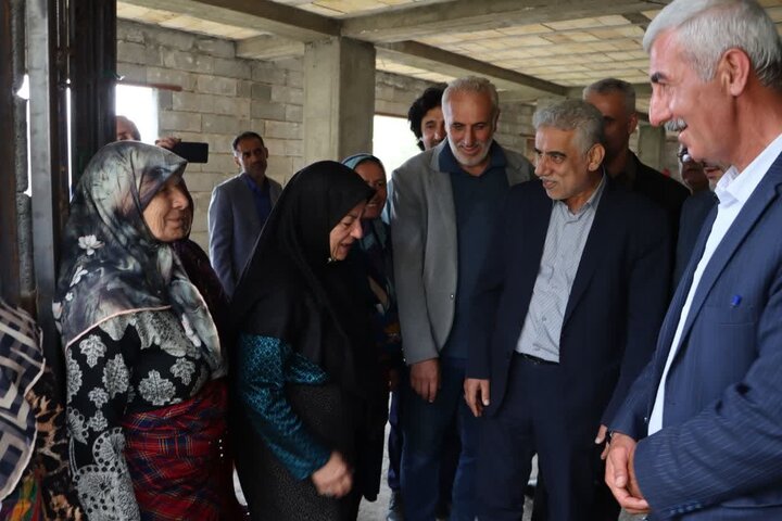 استاندار گیلان در جمع مردم روستای گیری رحیم آباد رودسر