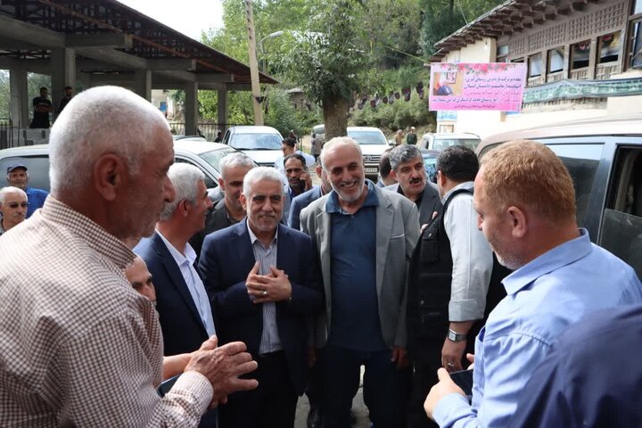 استاندار گیلان در جمع مردم روستای گیری رحیم آباد رودسر