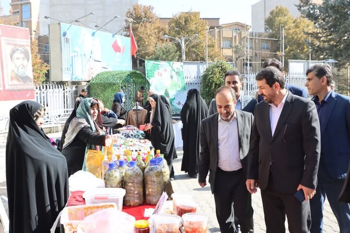 همایش همدلی بانوان الوند با جبهه مقاومت با حضور استاندار همدان