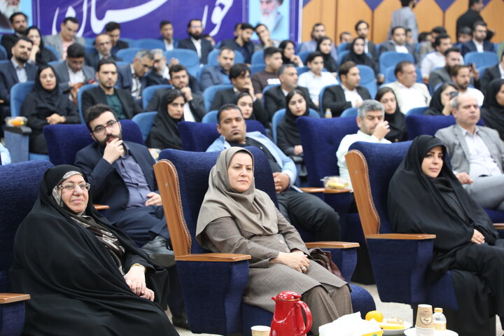 گزارش تصویری/ نشست صمیمانه استاندار با ستاد جوانان دکتر پزشکیان در خوزستان