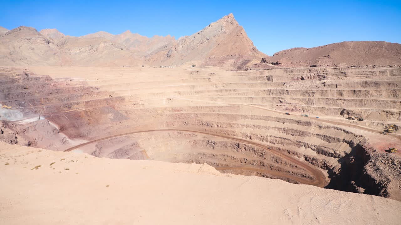 بازدید از معدن سرب و روی مهدی آباد