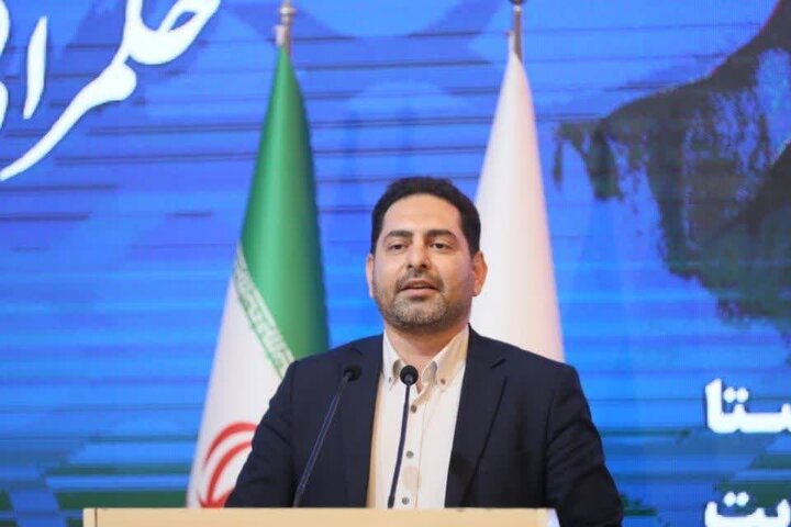 همایش «حکمرانی روستایی، دهیاری الکترونیک، تحول در خدمت» با حضور استاندار همدان