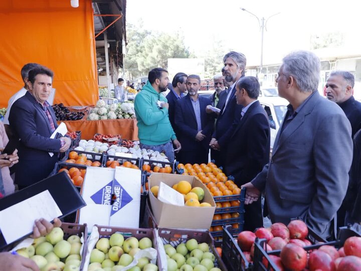 بازدید معاون اقتصادی استانداری خراسان جنوبی از بازار بیرجند