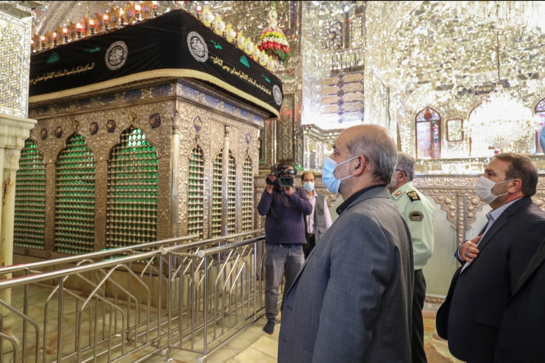 آلبوم تصویری | حضور و زیارت وزیر کشور در حرم مطهر شاهچراغ در شیراز _ ۱۲ مهر ۱۴۰۰