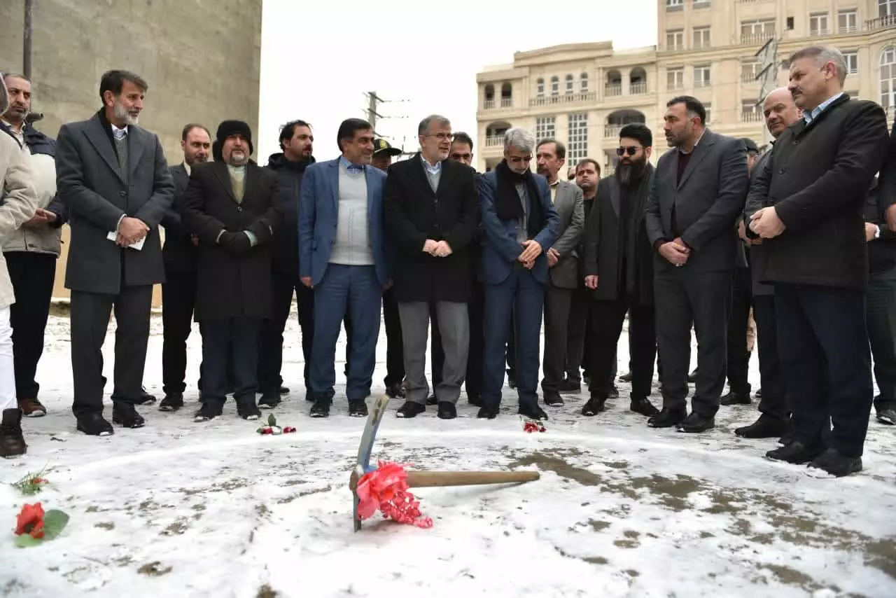 عملیات اجرایی ساخت یک مدرسه در فردیس با حضور استاندار البرز آغاز شد