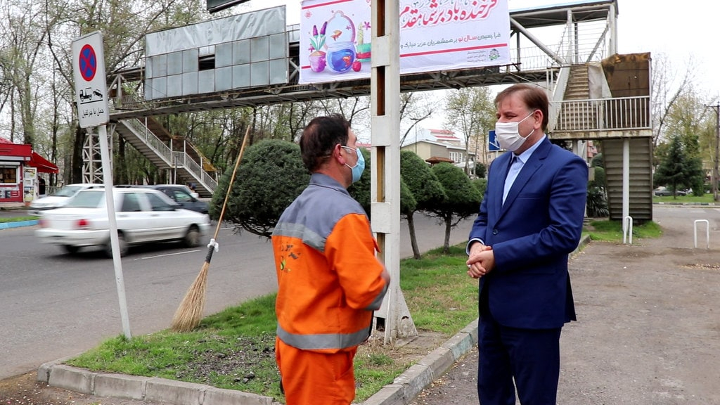 بازدید استاندار از مراکز خدمات رسان به مسافران نوروزی در گیلان