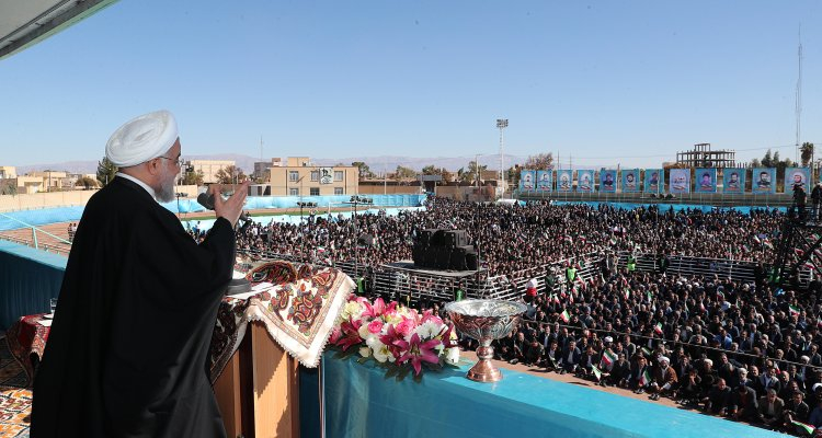 انتقال آب از خلیج فارس به صنایع بزرگ استان کرمان تا سال آینده