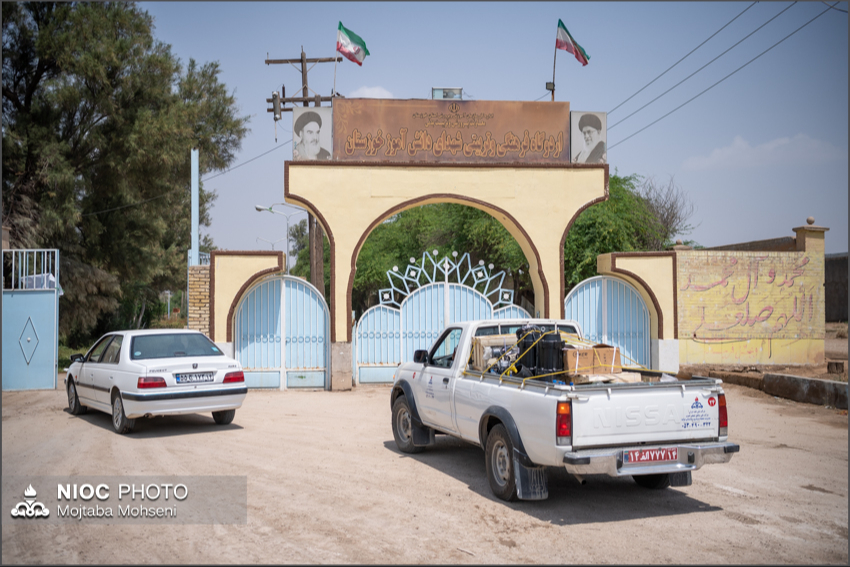 تلاش شبانه روزی شرکت ملی حفاری ایران برای کمک به سیل زدگان